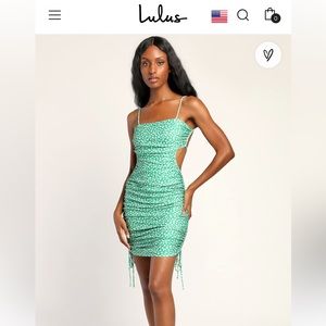 Green flowery lulus dress: never worn!